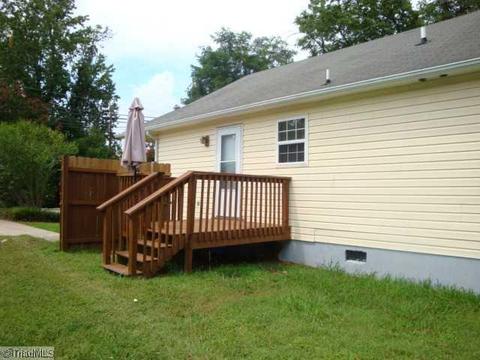2608 Guyer St, High Point, NC 27265 photo 9