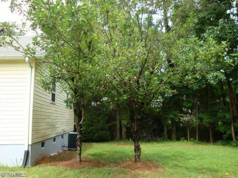 2608 Guyer St, High Point, NC 27265 photo 10