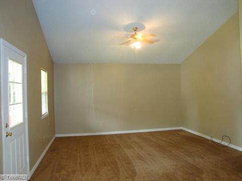 2608 Guyer St, High Point, NC 27265 photo 3