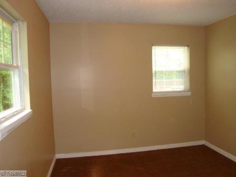 2608 Guyer St, High Point, NC 27265 photo 7