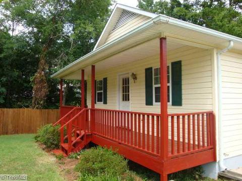 2608 Guyer St, High Point, NC 27265 photo 2