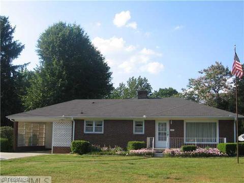 207 Seward Ave, High Point, NC 27265 photo 1