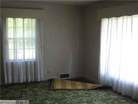 207 Seward Ave, High Point, NC 27265 photo 6