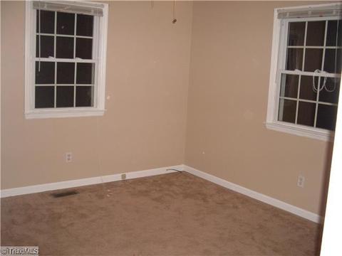 209 Oak Forest Ln, Trinity, NC 27370 photo 12