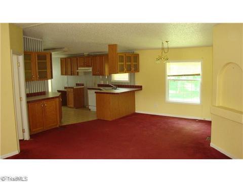 2787 Sundance, Trinity, NC 27370 photo 2
