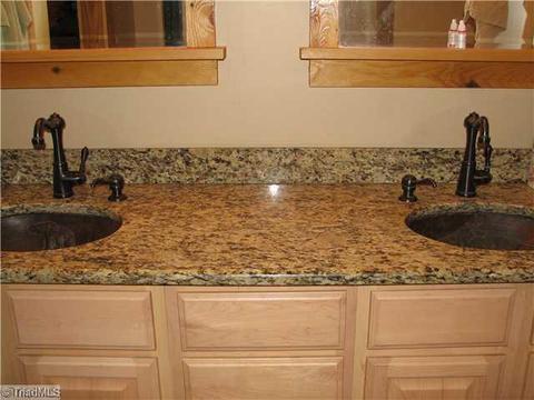 446 Dockside, Denton, NC 27239 photo 9