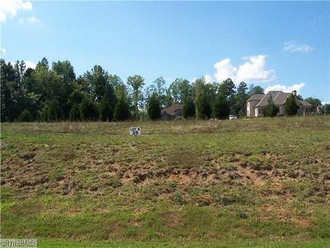 139 Greybeard Ct, High Point, NC 27265 photo 2