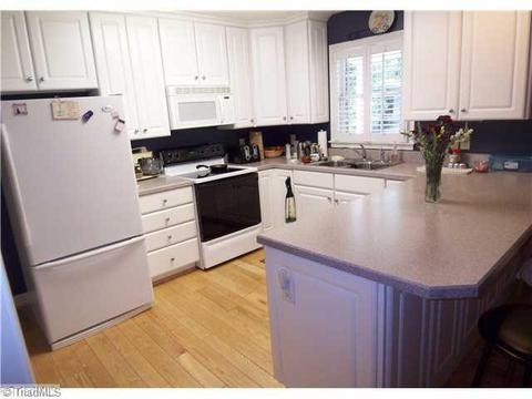 213 Farmbrook, Mount Airy, NC 27030 photo 3