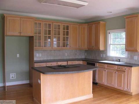 4018 Braddock, High Point, NC 27265 photo 6