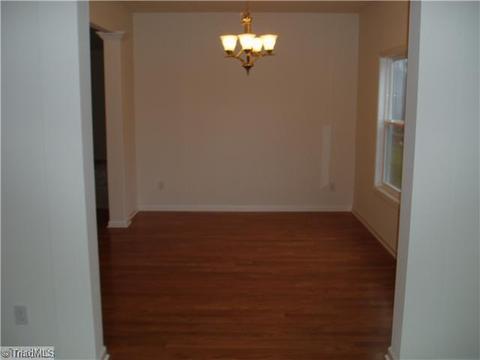 2808 Splitbrooke Dr, High Point, NC 27265 photo 3