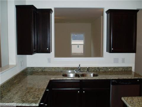 2808 Splitbrooke Dr, High Point, NC 27265 photo 7