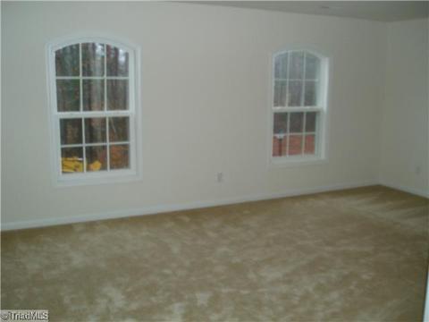 2808 Splitbrooke Dr, High Point, NC 27265 photo 11