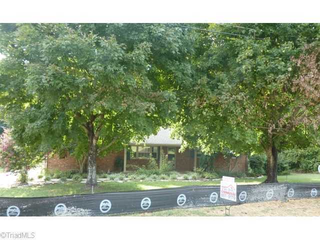 4913 Collins, Trinity, NC 27370 photo 2