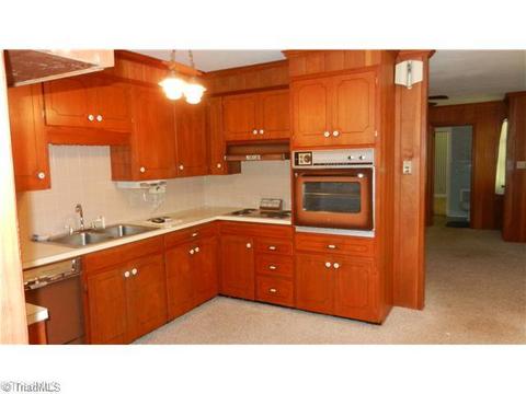1150 Crescent, King, NC 27021 photo 13