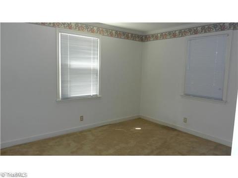 1150 Crescent, King, NC 27021 photo 10