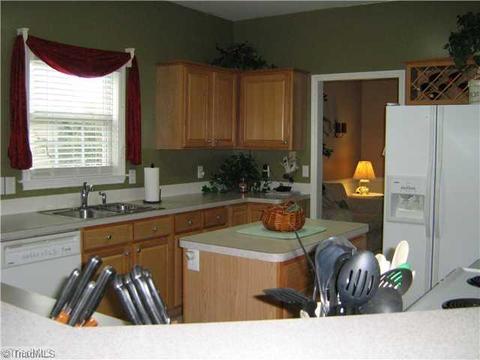 324 Maverick Trl, King, NC 27021 photo 5