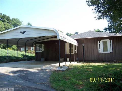 903 E Main St, Elkin, NC 28621 photo 1