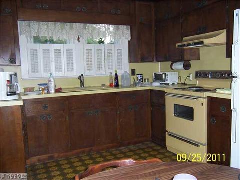 903 E Main St, Elkin, NC 28621 photo 12