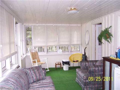903 E Main St, Elkin, NC 28621 photo 13