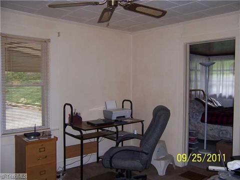 903 E Main St, Elkin, NC 28621 photo 16