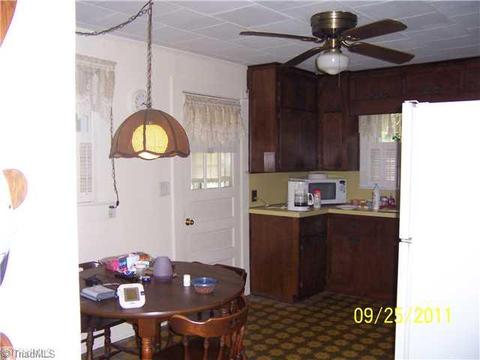 903 E Main St, Elkin, NC 28621 photo 11