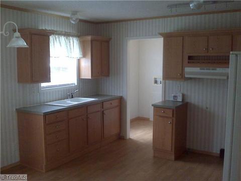 5375 Wagoner Vw, Trinity, NC 27370 photo 4