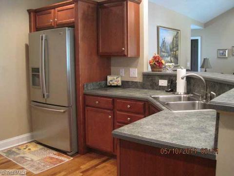 414 Cory Rd, High Point, NC 27265 photo 4