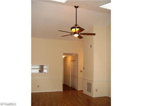 1722 Beaucrest, High Point, NC 27265 photo 4