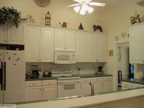 162 Arbor Trl, Thomasville, NC 27360 photo 6