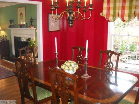 984 Nottingham Rd, High Point, NC 27262 photo 3