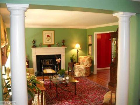 984 Nottingham Rd, High Point, NC 27262 photo 2