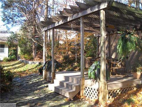 984 Nottingham Rd, High Point, NC 27262 photo 14