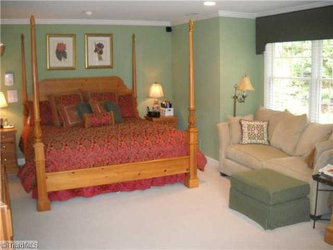 984 Nottingham Rd, High Point, NC 27262 photo 7