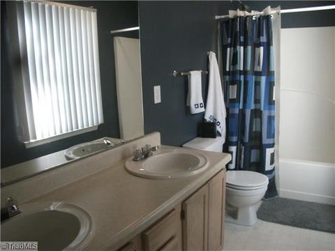 4406 Hunters Run, Trinity, NC 27370 photo 6