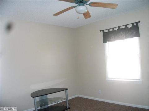 4406 Hunters Run, Trinity, NC 27370 photo 7