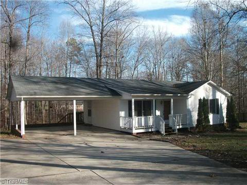 4406 Hunters Run, Trinity, NC 27370 photo 15
