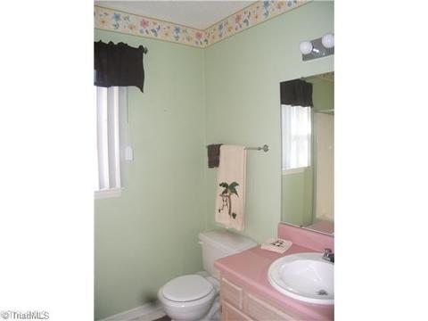 4406 Hunters Run, Trinity, NC 27370 photo 9