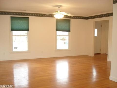 3209 Pine Needles Rd, High Point, NC 27265 photo 2