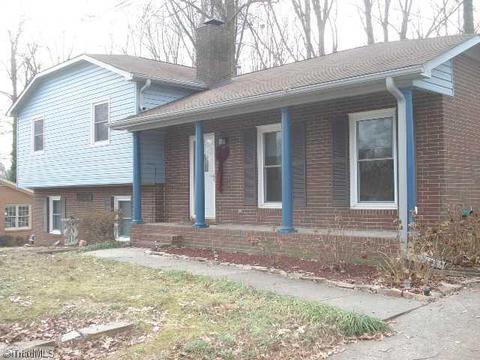 3209 Pine Needles Rd, High Point, NC 27265 photo 1