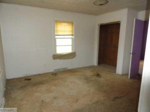624 E State Ave, High Point, NC 27262 photo 2