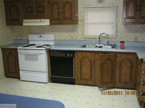 4647 Poplar Ridge Rd, Trinity, NC 27370 photo 4