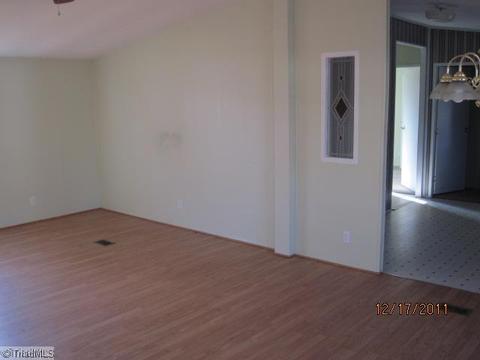 492 Easter, Lexington, NC 27295 photo 3