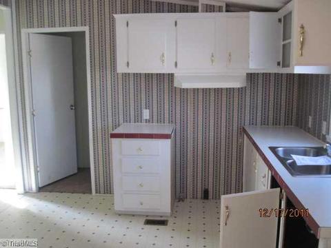 492 Easter, Lexington, NC 27295 photo 4
