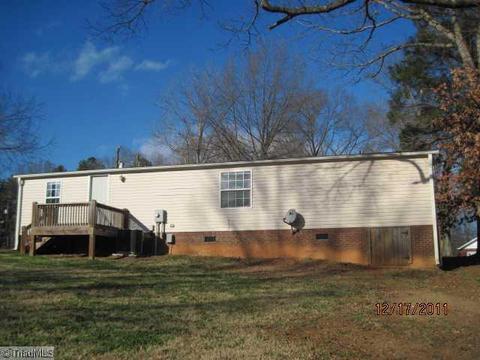 492 Easter, Lexington, NC 27295 photo 2