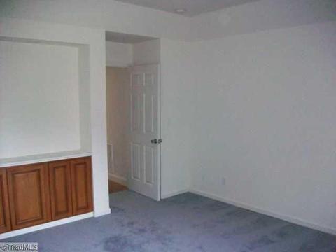 363 Cascade Trl, Fancy Gap, VA 24328 photo 3