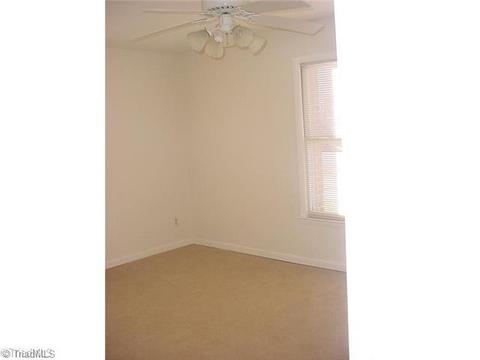 106 Echo, King, NC 27021 photo 4