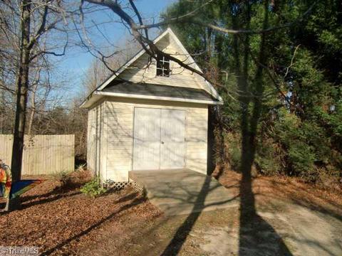 118 Winchester Ct, Trinity, NC 27370 photo 15