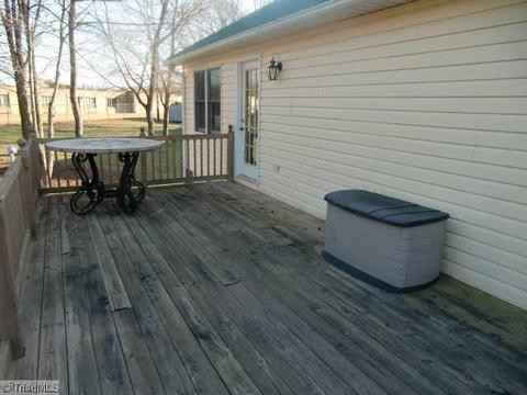 118 Winchester Ct, Trinity, NC 27370 photo 4