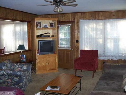 411 Clover, High Point, NC 27262 photo 9