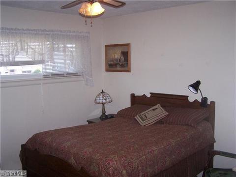 411 Clover, High Point, NC 27262 photo 10